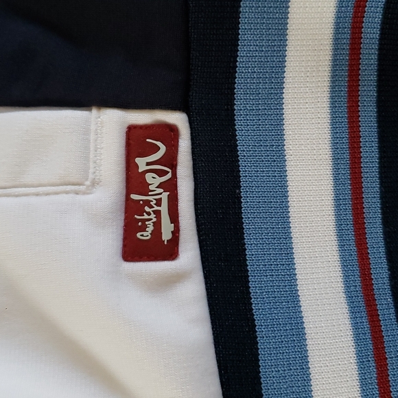 Quiksilver Lightweight Jacket (M) - Picture 6 of 7